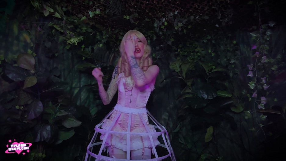 Ryland BabyLove – Beg For It JOI